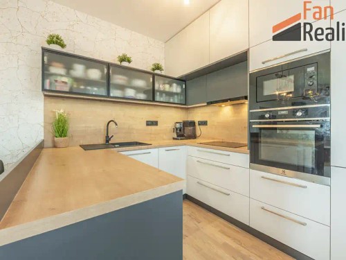 Prodej bytu 4+kk 91 m²