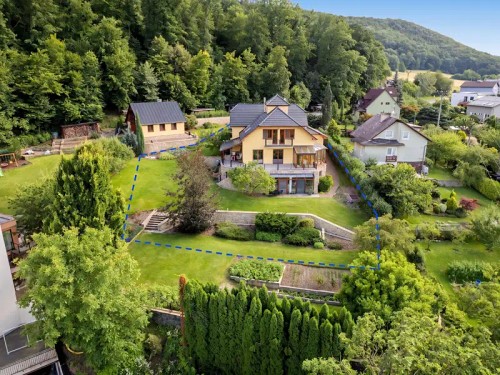 Prodej vily 540 m², pozemek 1400 m²