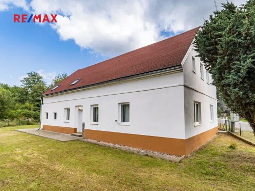 Prodej domu 243 m², pozemek 888 m²
