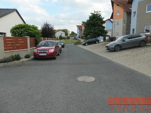 Prodej stavebního pozemku 794 m²