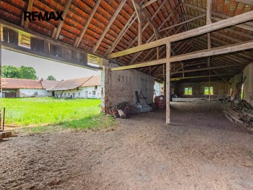 Prodej zemědělské usedlosti 873 m², pozemek 9035 m²