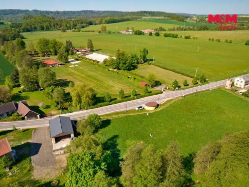 Prodej stavebního pozemku 1018 m²