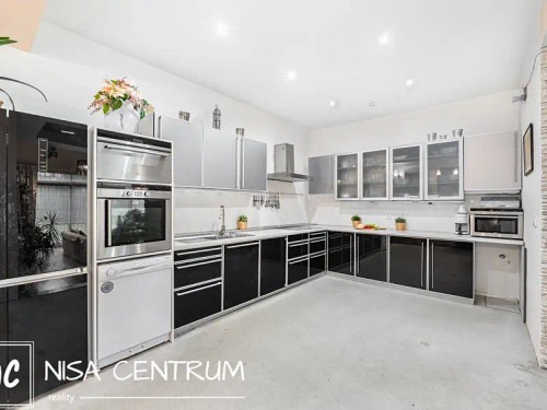 Prodej domu 430 m², pozemek 5199 m²