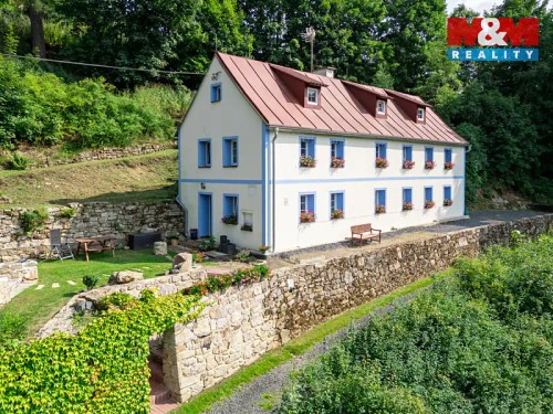 Prodej domu 228 m², pozemek 1683 m²