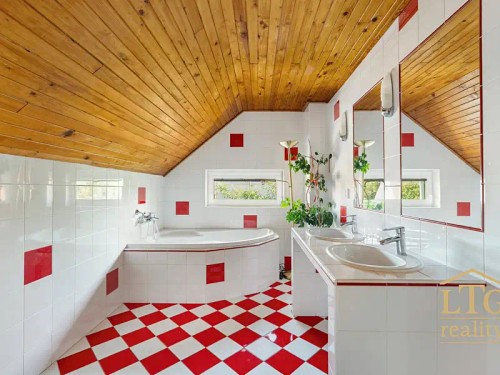Prodej domu 237 m², pozemek 929 m²