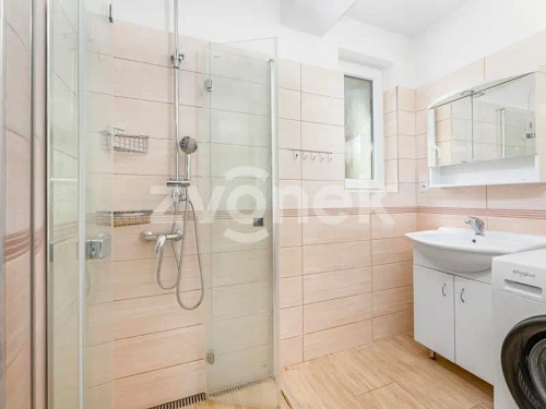 Prodej domu 258 m², pozemek 1107 m²