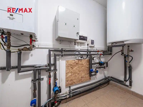 Prodaná  chata 200 m², pozemek 1966 m²