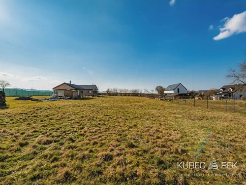 Prodej stavebního pozemku 2095 m²