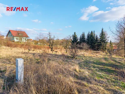 Prodej stavebního pozemku 1755 m²