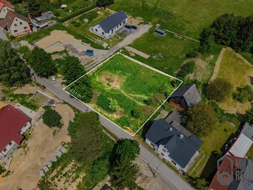 Prodej stavebního pozemku 1451 m²
