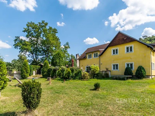 Prodej domu 1310 m², pozemek 870 m²