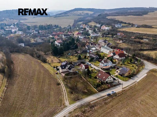 Prodej stavebního pozemku 1045 m²