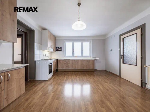 Prodej domu 200 m², pozemek 3180 m²