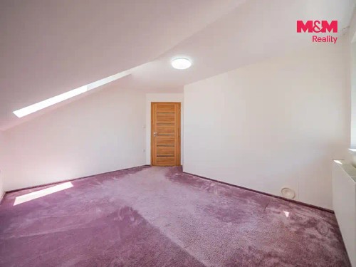 Prodej domu 275 m², pozemek 3832 m²