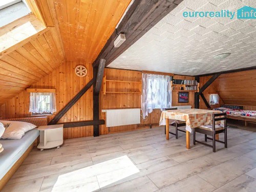 Prodej domu 250 m², pozemek 382 m²