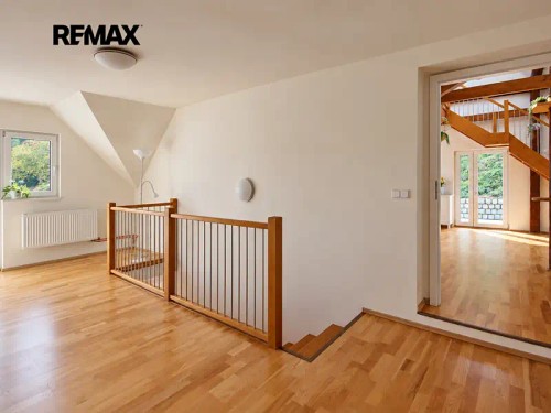 Prodej domu 272 m², pozemek 143 m²