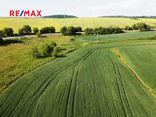 Prodej stavebního pozemku 1322 m²