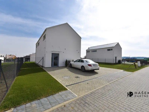 Prodej domu 143 m², pozemek 805 m²