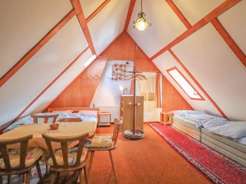 Prodej domu 450 m², pozemek 1305 m²