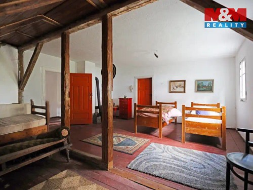 Prodej chaty 176 m², pozemek 298 m²