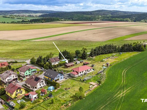 Prodej stavebního pozemku 2561 m²