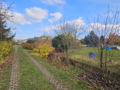 Prodej stavebního pozemku 1727 m²