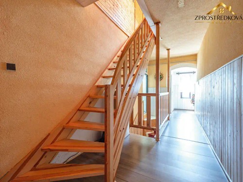 Prodej domu 250 m², pozemek 382 m²