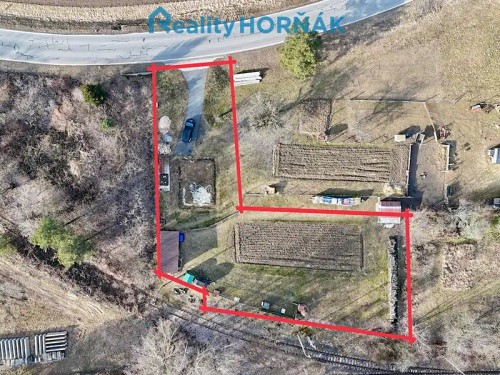 Prodej stavebního pozemku 1733 m²