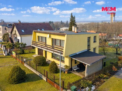 Prodej domu 230 m², pozemek 832 m²