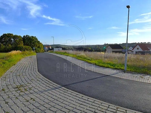 Prodej stavebního pozemku 800 m²