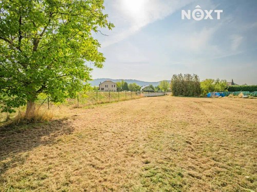 Prodej stavebního pozemku 1054 m²