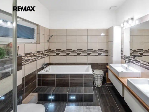 Prodej domu 207 m², pozemek 1576 m²