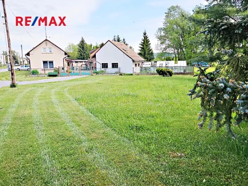 Prodej stavebního pozemku 2989 m²