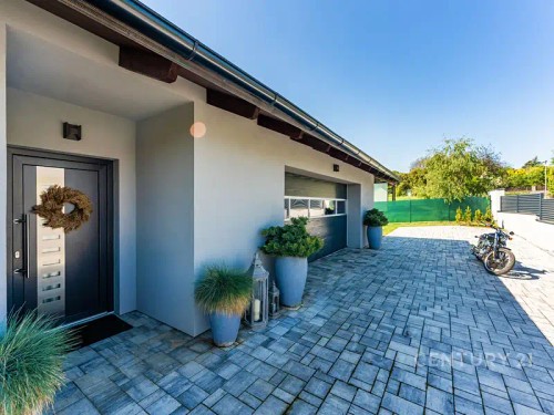 Prodej domu 226 m², pozemek 987 m²