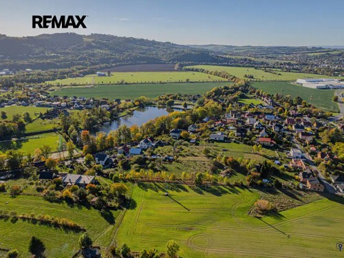 Prodej stavebního pozemku 3958 m²