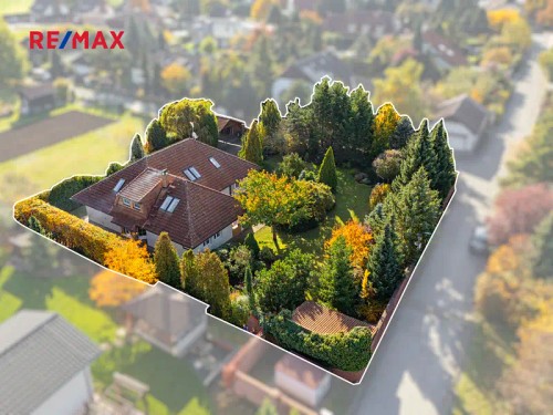 Prodaný  dům 258 m², pozemek 1500 m²