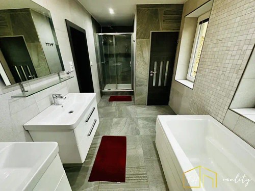 Prodej domu 180 m², pozemek 147 m²
