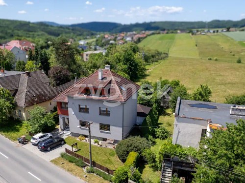 Prodej domu 284 m², pozemek 784 m²