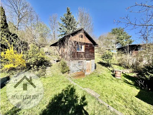 Prodaná chata 32 m², pozemek 361 m²