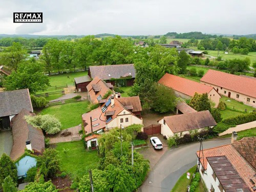 Prodej domu 372 m², pozemek 5995 m²