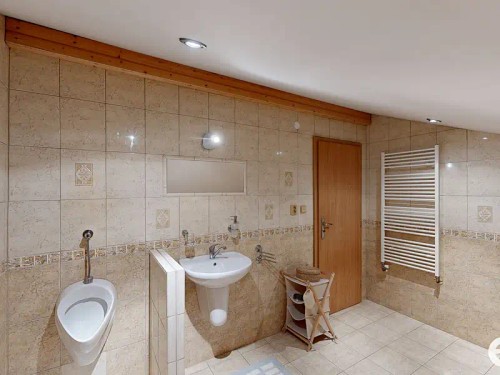 Prodej domu 573 m², pozemek 1944 m²