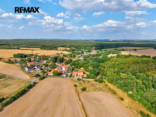 Prodej stavebního pozemku 7108 m²
