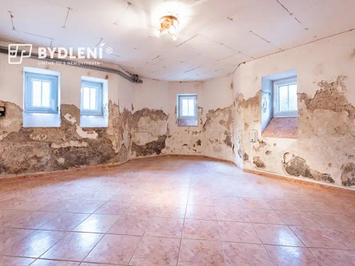 Prodej domu 360 m², pozemek 587 m²