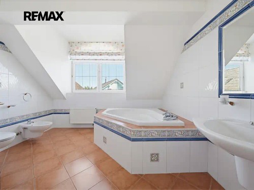 Prodej domu 194 m², pozemek 766 m²