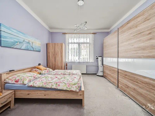 Prodej domu 932 m², pozemek 1353 m²