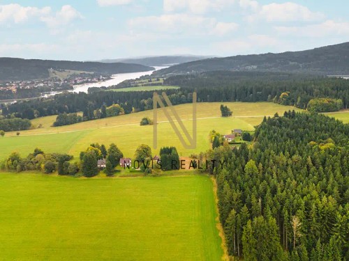 Prodej stavebního pozemku 1598 m²