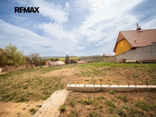 Prodej stavebního pozemku 820 m²
