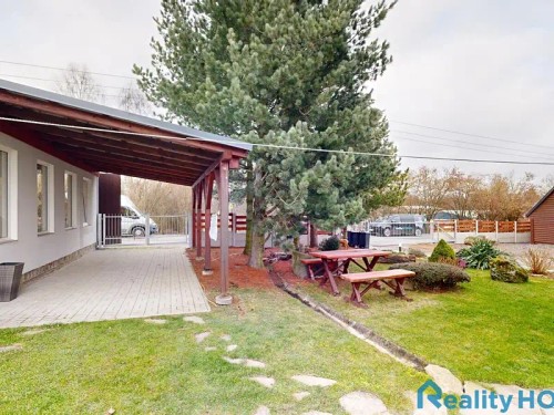 Prodej domu 360 m², pozemek 2030 m²