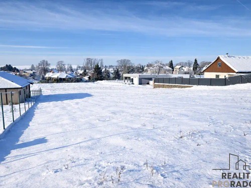 Prodej stavebního pozemku 1671 m²