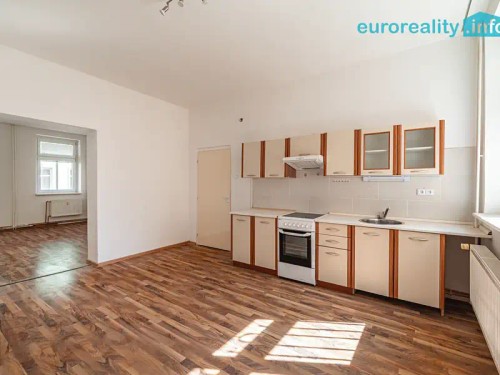 Prodej domu 360 m², pozemek 11 m²